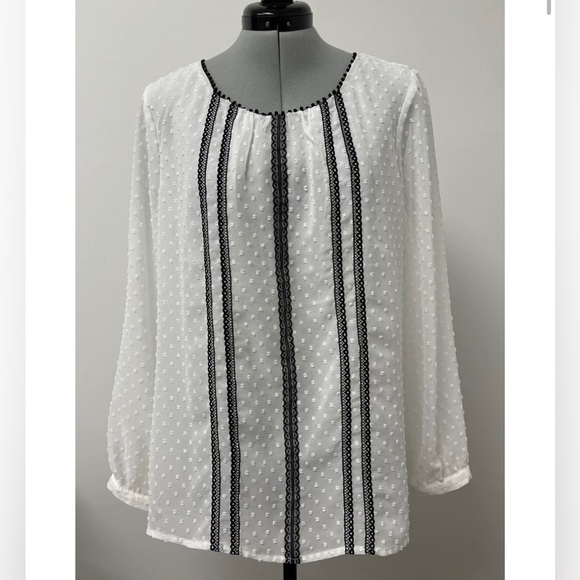cleo Tops - Cleo Petite White Swiss Dot Blouse NWT
♥️🛍️